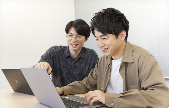 CULTURE 02 営業とエンジニアの垣根はなし、意見も言いやすく抜群の風通しの良さ
